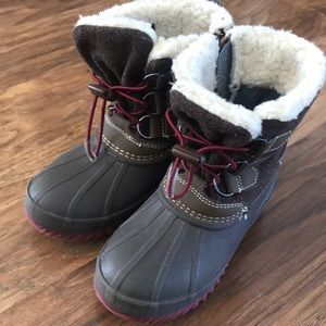 Boots Boys Size 9/10